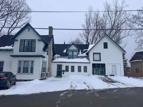 135 Cross Street Pittsfield ME 04967