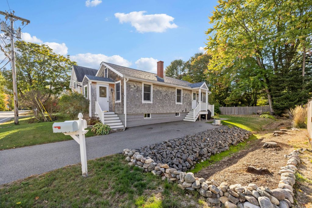Photo of 47 Brown Street, Kennebunk, ME 04043 (MLS # 1640372)
