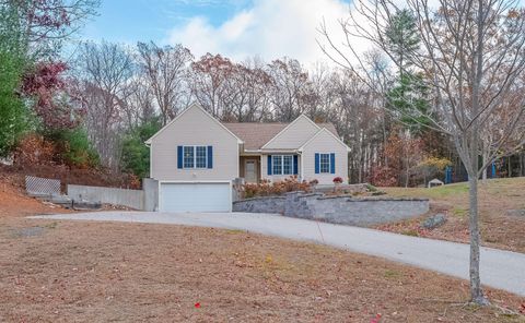 Photo of 2 Emerald Court, Berwick, ME 03901 (MLS # 1643462)
