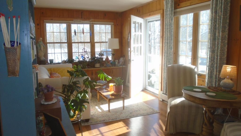Photo of 629 W Auburn Road, Auburn, ME 04210 (MLS # 1652494)