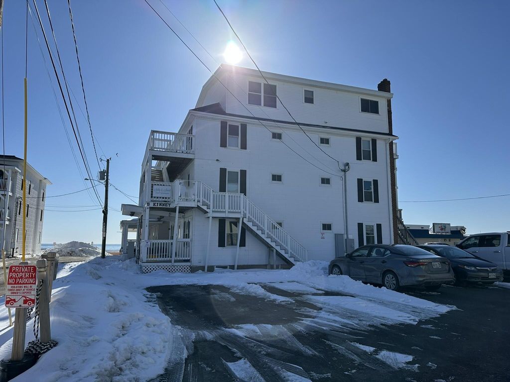 Photo of 5 Kinney Avenue #304, Old Orchard Beach, ME 04064 (MLS # 1653041)