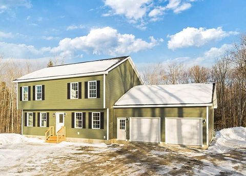 Photo of 11 Pleasant Road, Sidney, ME 04330 (MLS # 1651936)