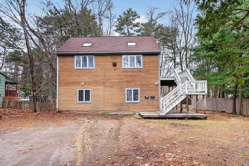 Photo of 40 Belmont Street, Brunswick, ME 04011 (MLS # 1657890)
