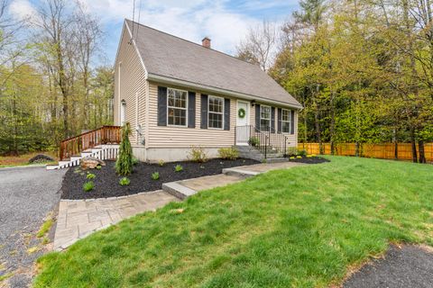 Photo of 76 Orchard Road, Cumberland, ME 04021 (MLS # 1662583)