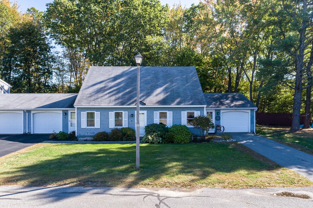 Photo of 7 Dale Court #7, Portland, ME 04102 (MLS # 1640489)