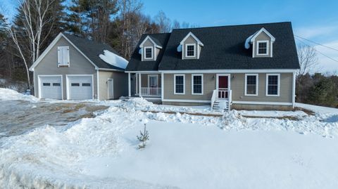 Photo of 5 Overlook Drive, Norway, ME 04268 (MLS # 1656427)