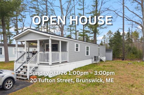 Photo of 20 Tufton Street, Brunswick, ME 04011 (MLS # 1660008)