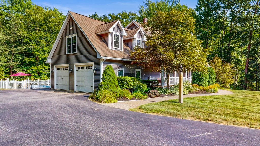 Photo of 59 Waters Edge Drive, Lewiston, ME 04240 (MLS # 1653705)