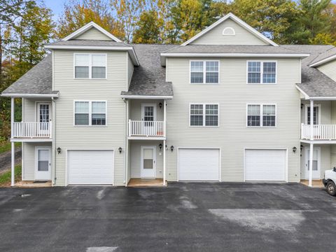 Photo of 29 Ledges Court #29, Lewiston, ME 04240 (MLS # 1641075)
