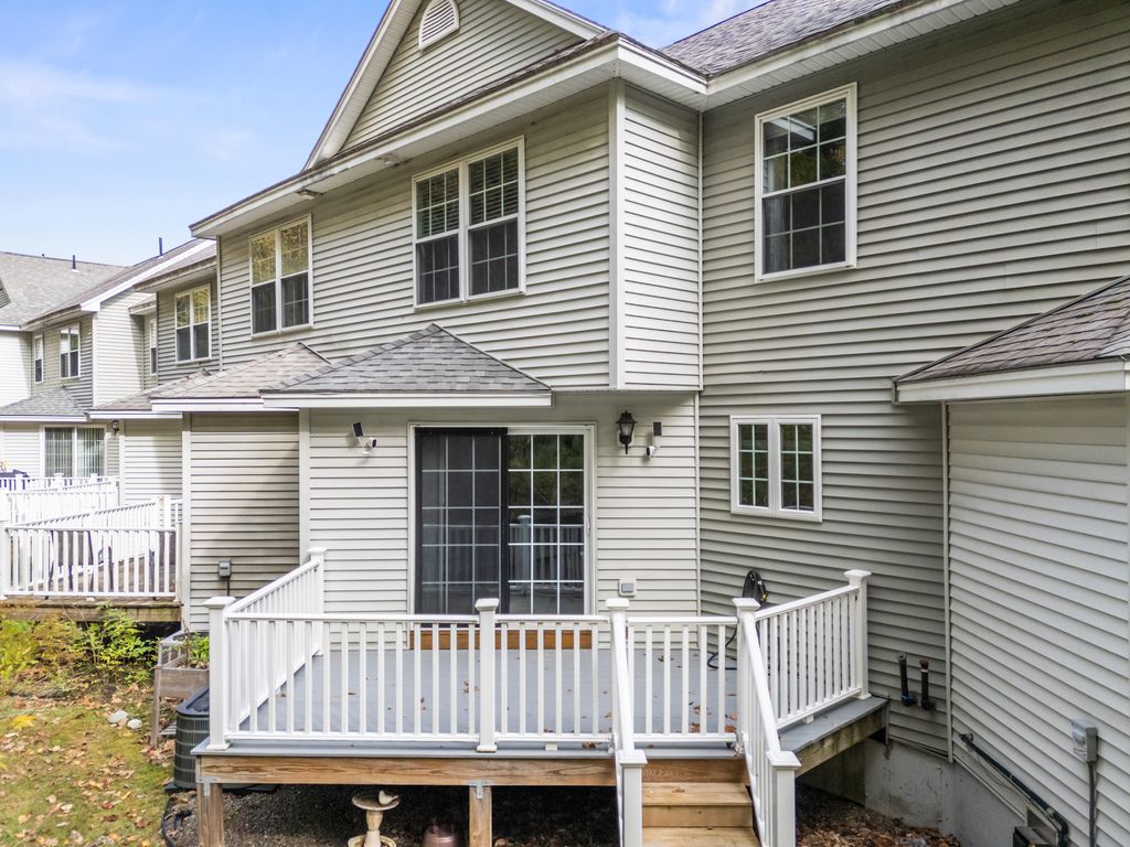 Photo of 29 Ledges Court #29, Lewiston, ME 04240 (MLS # 1641075)