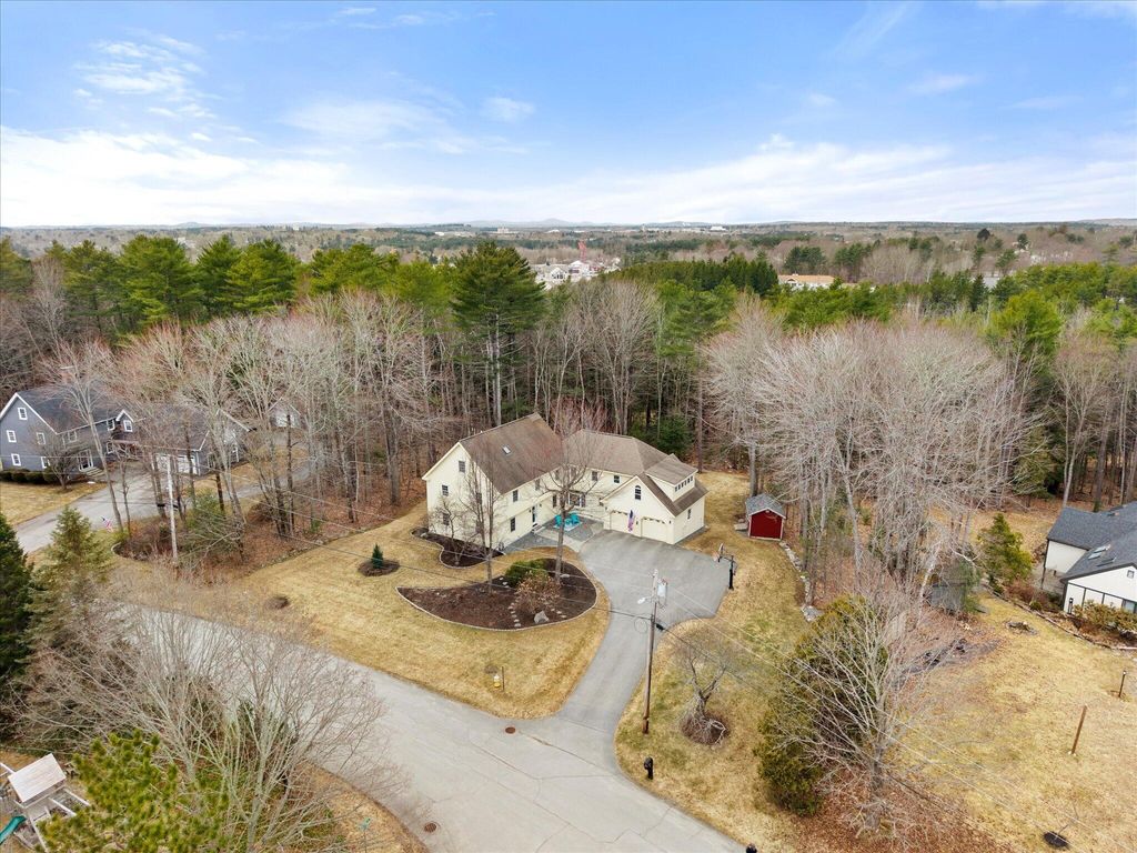 Photo of 43 Darling Parke Drive, Bangor, ME 04401 (MLS # 1657219)