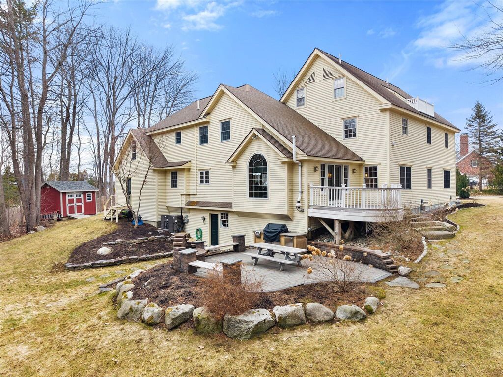 Photo of 43 Darling Parke Drive, Bangor, ME 04401 (MLS # 1657219)