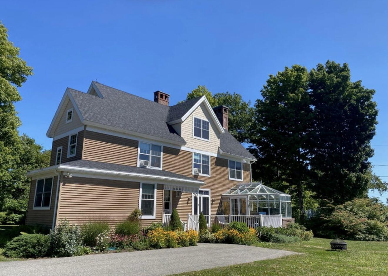 2 Mountain Avenue