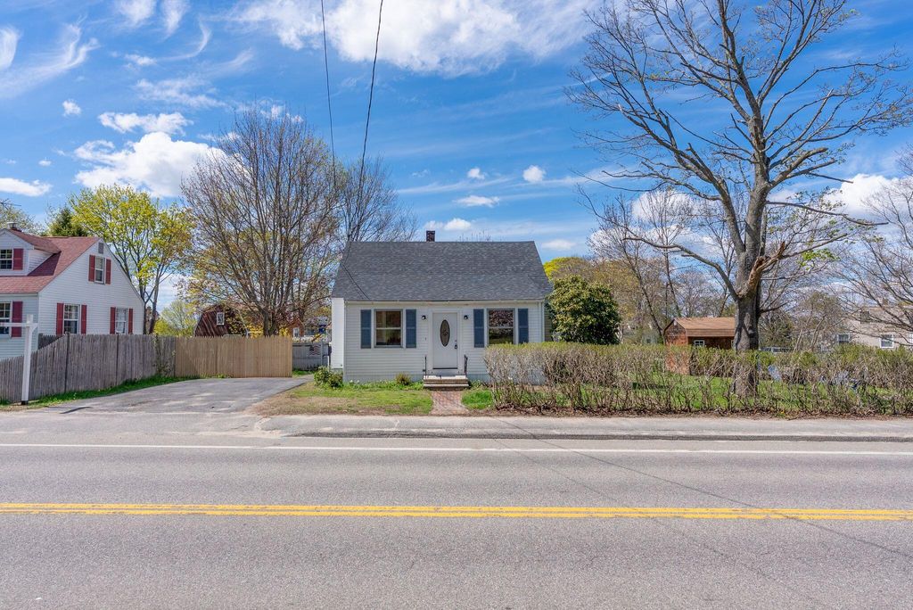 Photo of 711 Highland Avenue, South Portland, ME 04106 (MLS # 1660599)