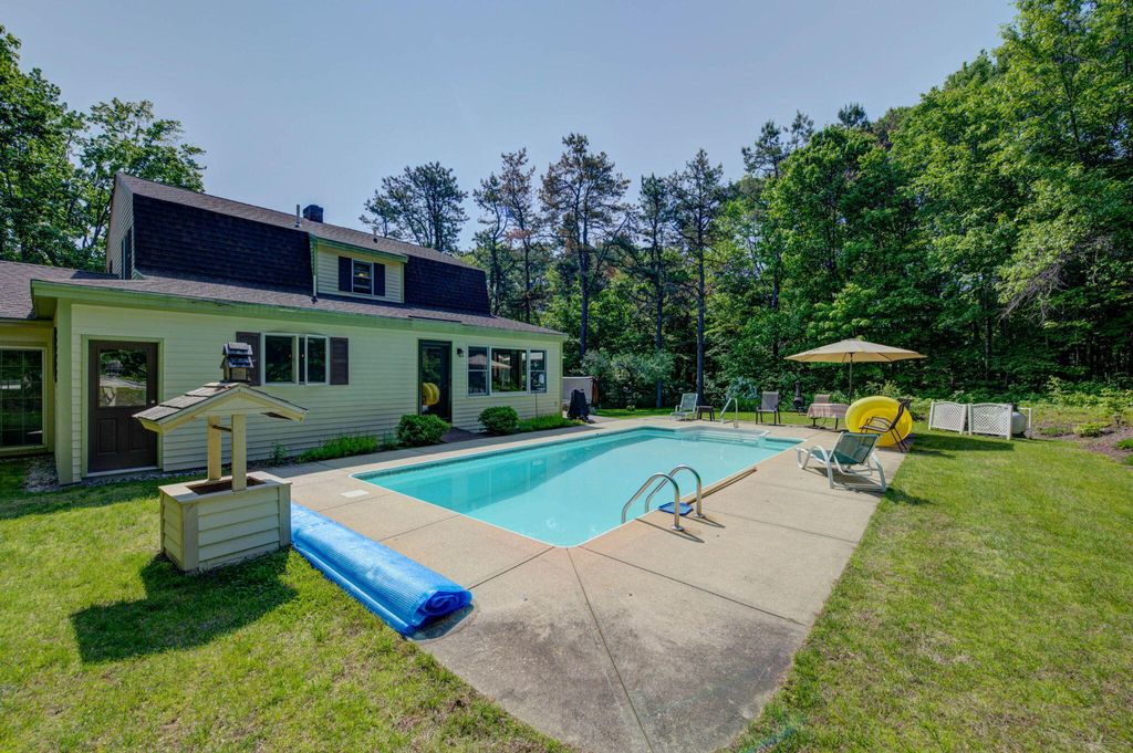 Photo of 65 Blueberry Lane, Gray, ME 04039 (MLS # 1626648)