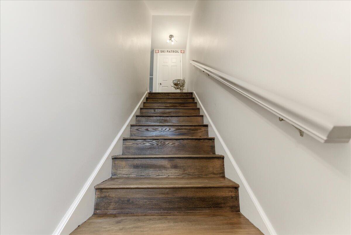 135 Vernon Street 8B