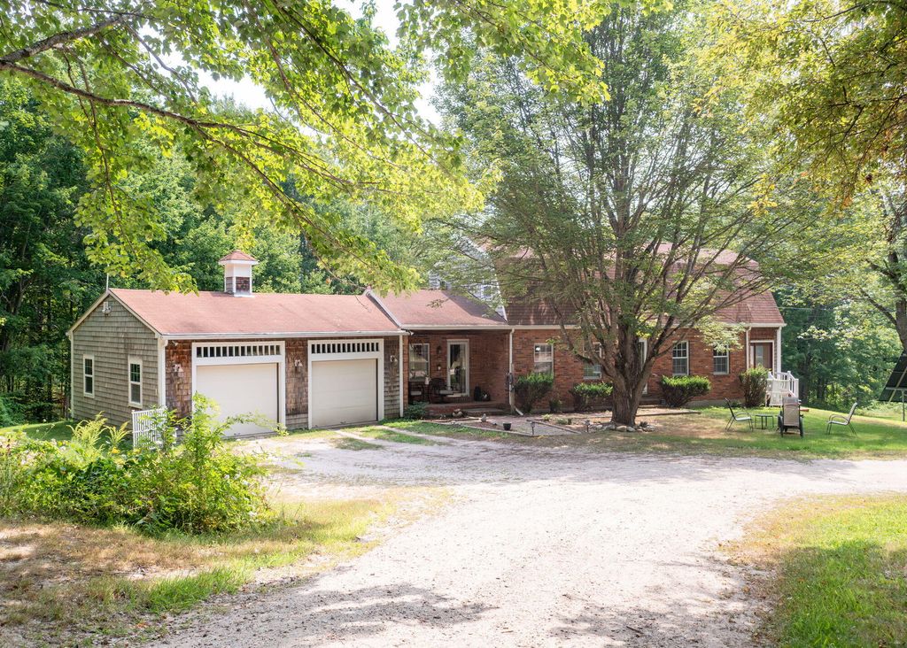 Photo of 232 Grange Avenue, Minot, ME 04258 (MLS # 1651821)