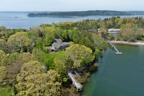 Photo of 205 W W Cundy's Point, Harpswell, ME 04079 (MLS # 1632813)