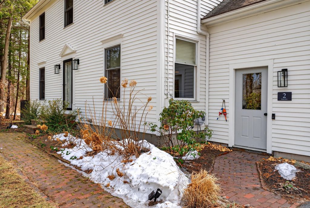 Photo of 2 Beech Drive, Brunswick, ME 04011 (MLS # 1656256)