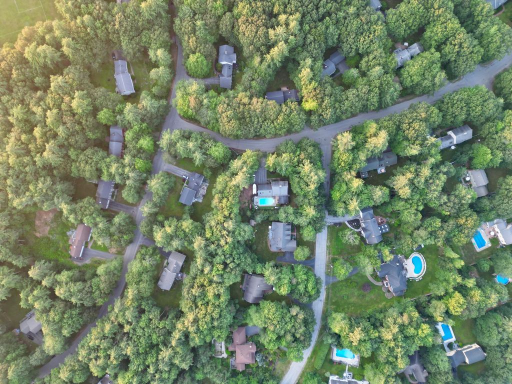 Photo of 2 Beech Drive, Brunswick, ME 04011 (MLS # 1656256)