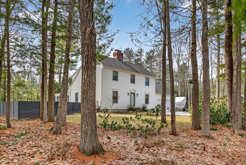Photo of 2 Beech Drive, Brunswick, ME 04011 (MLS # 1656256)