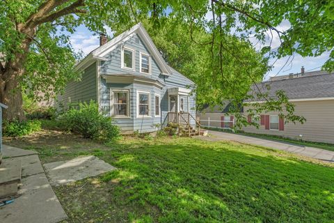 Photo of 77 Oak Street, Lewiston, ME 04240 (MLS # 1664069)