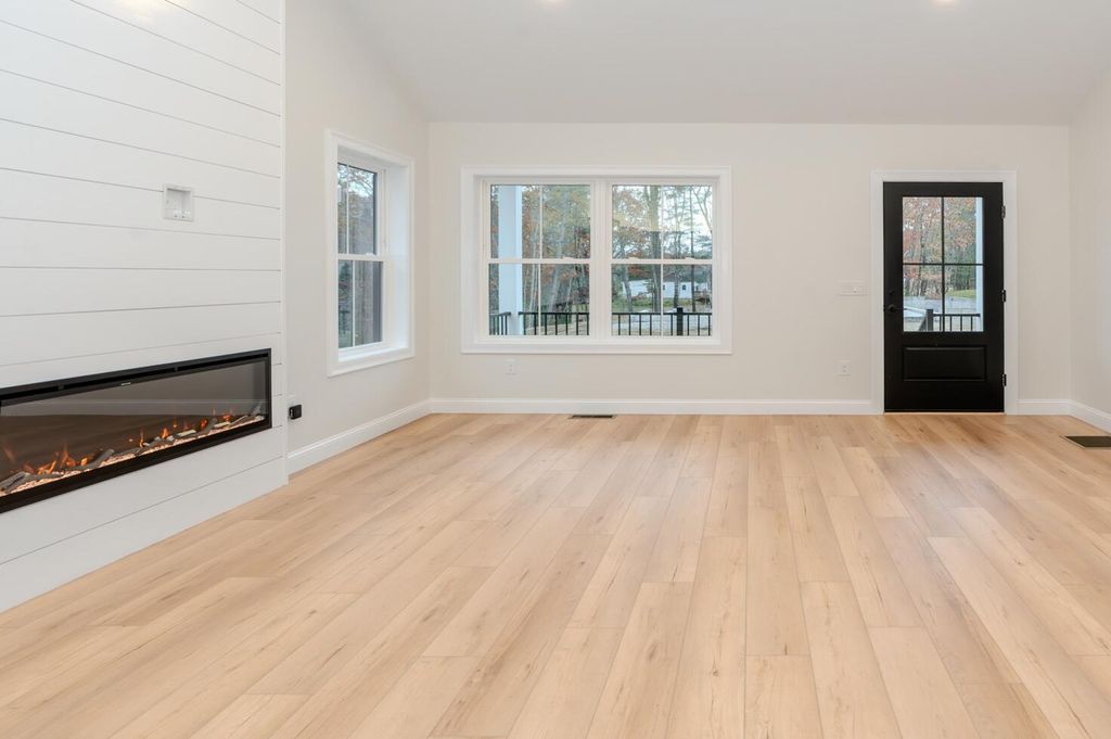 Photo of 6 Daybreak Lane #18, Windham, ME 04062 (MLS # 1643259)