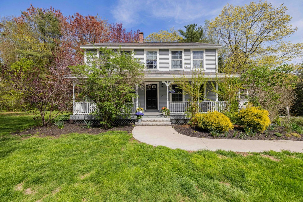 Photo of 2 Deer Run Circle, Arundel, ME 04046 (MLS # 1616934)