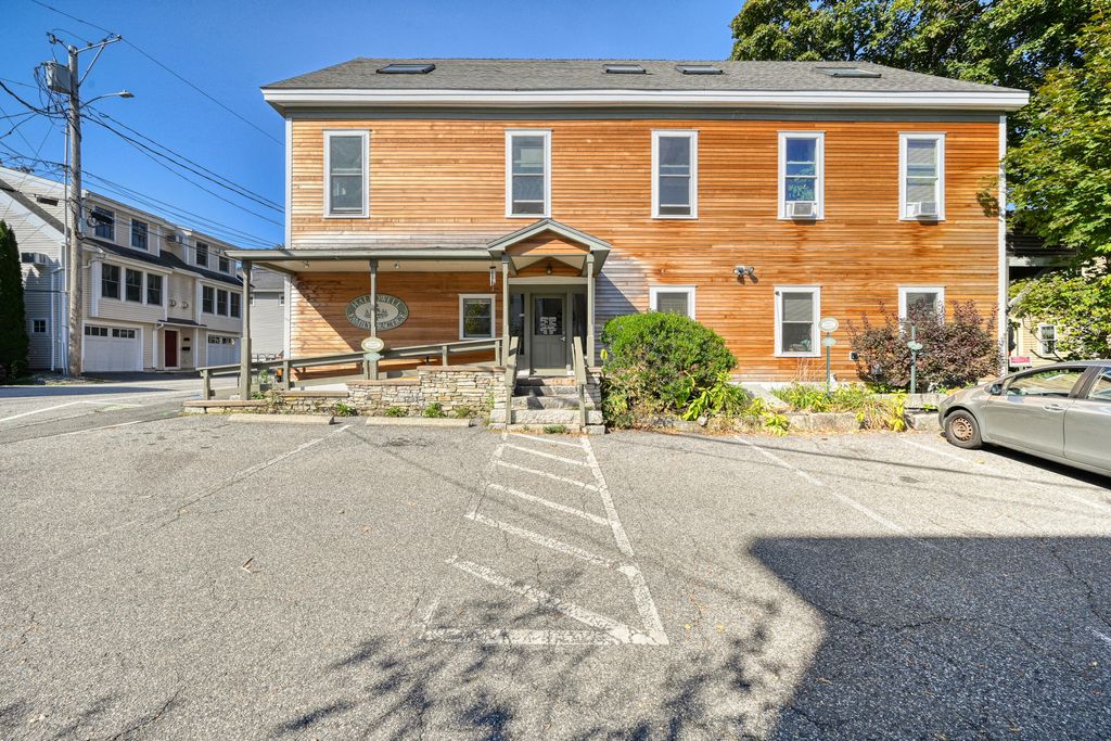 Photo of 9 Union Street, Hallowell, ME 04347 (MLS # 1640742)