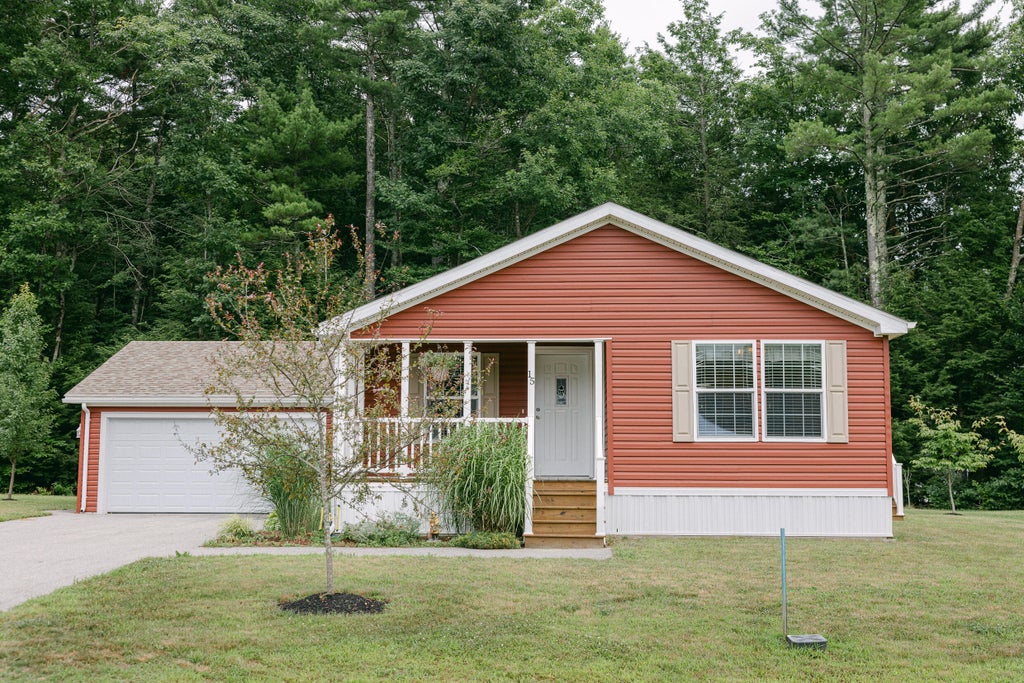Photo of 15 Rods Way, Arundel, ME 04046 (MLS # 1597995)