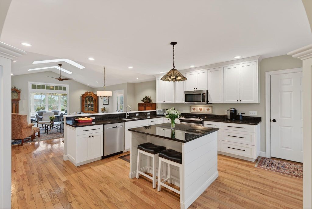 Photo of 3 Headland Lane #11, Cape Elizabeth, ME 04107 (MLS # 1654542)