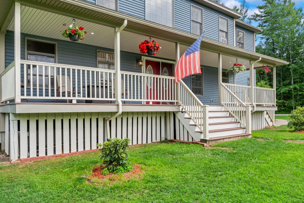 Photo of 25 Amos Court, Lewiston, ME 04240 (MLS # 1630749)