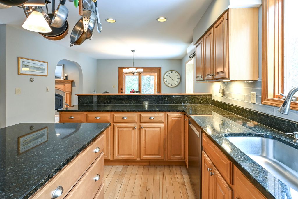 Photo of 6 Merrill Brook Drive, Scarborough, ME 04074 (MLS # 1656925)