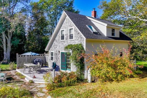 Photo of 522 Ferry Road, Islesboro, ME 04848 (MLS # 1641280)