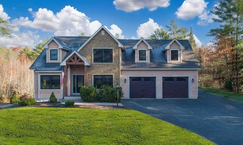 Photo of 30 Woodhaven Drive, Lewiston, ME 04240 (MLS # 1662617)