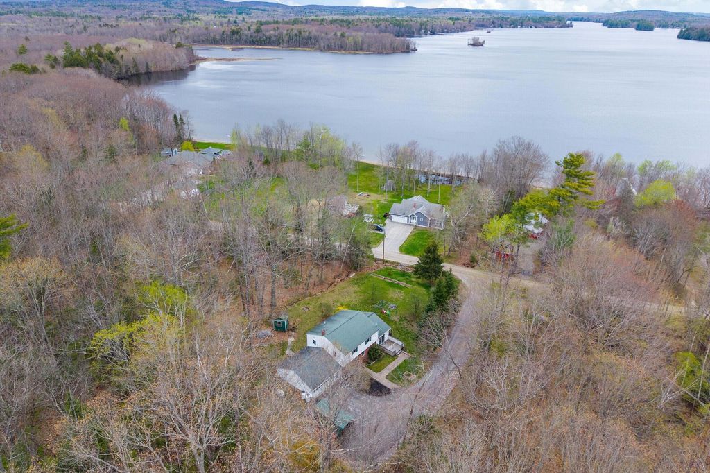 Photo of 31 Axelrod Road, Monmouth, ME 04259 (MLS # 1661433)