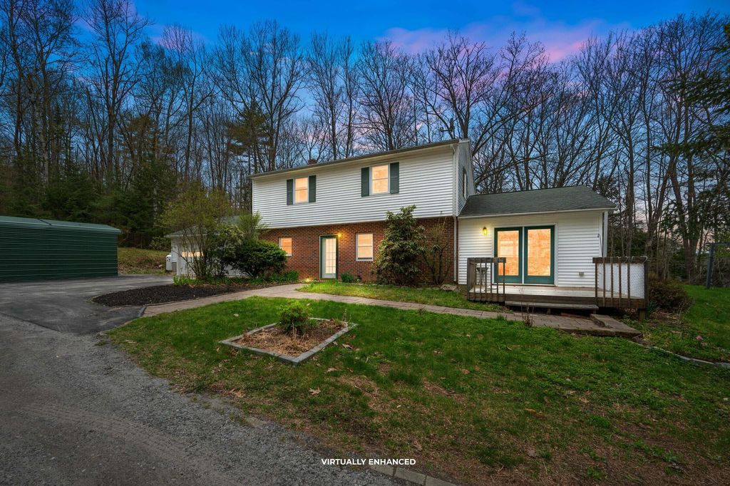 Photo of 31 Axelrod Road, Monmouth, ME 04259 (MLS # 1661433)