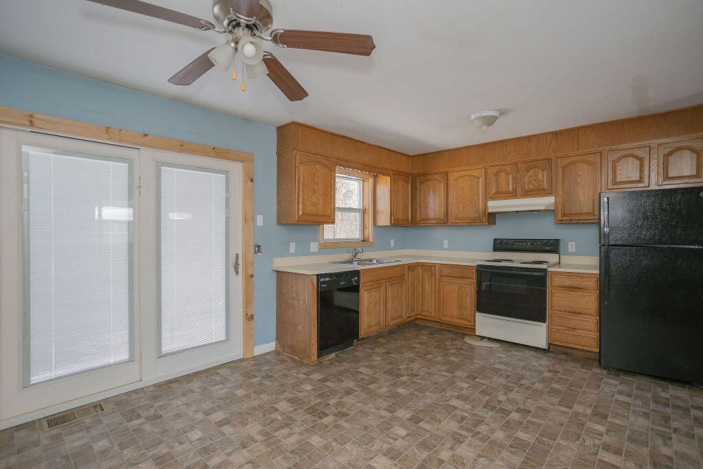 Photo of 127 Meadow Lane, Farmington, ME 04938 (MLS # 1646314)