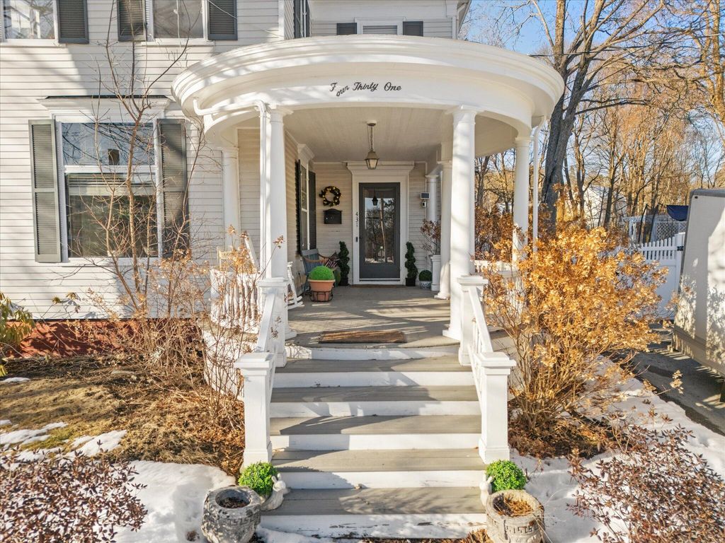 Photo of 431 Hammond Street, Bangor, ME 04401 (MLS # 1652543)