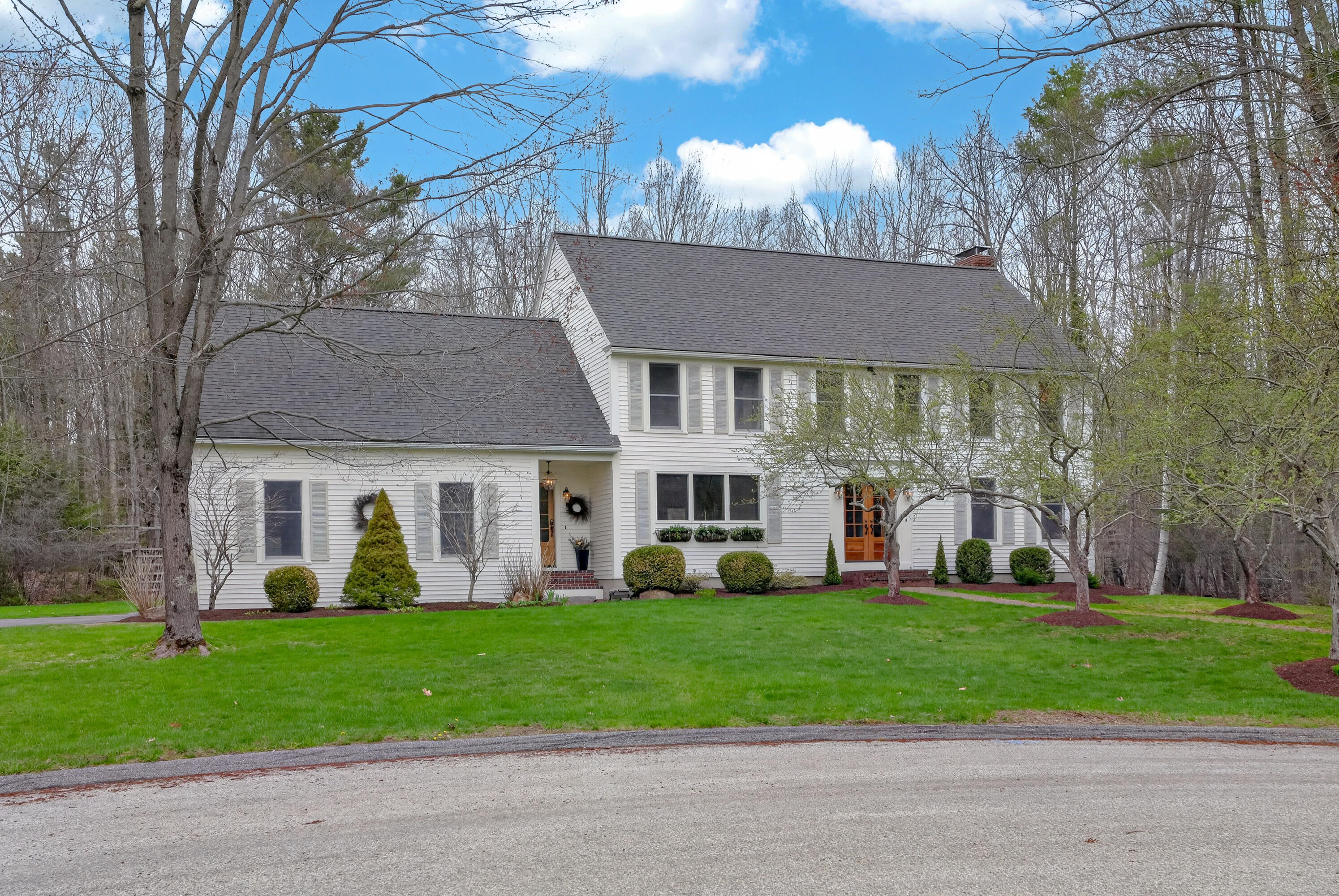 32 Acorn Circle