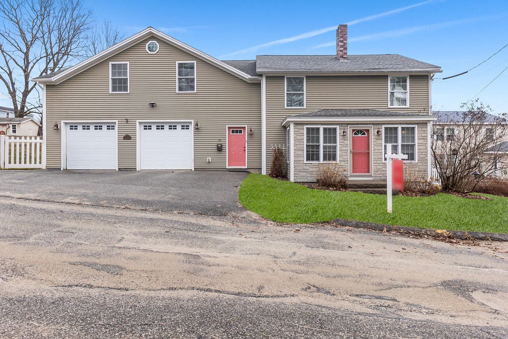 Photo of 50 Paul Street, Auburn, ME 04210 (MLS # 1656245)