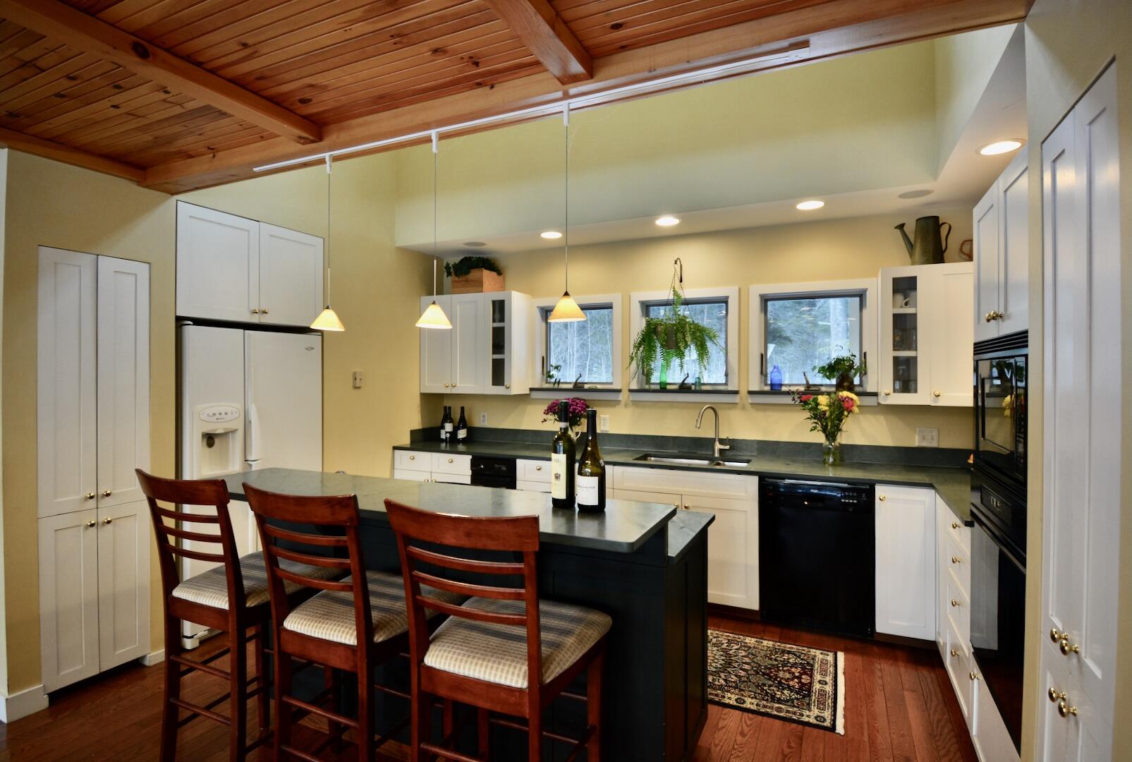 New Portland, Maine, 04961, United States, 3 Bedrooms Bedrooms, ,3 BathroomsBathrooms,Residential,Active,2009865
