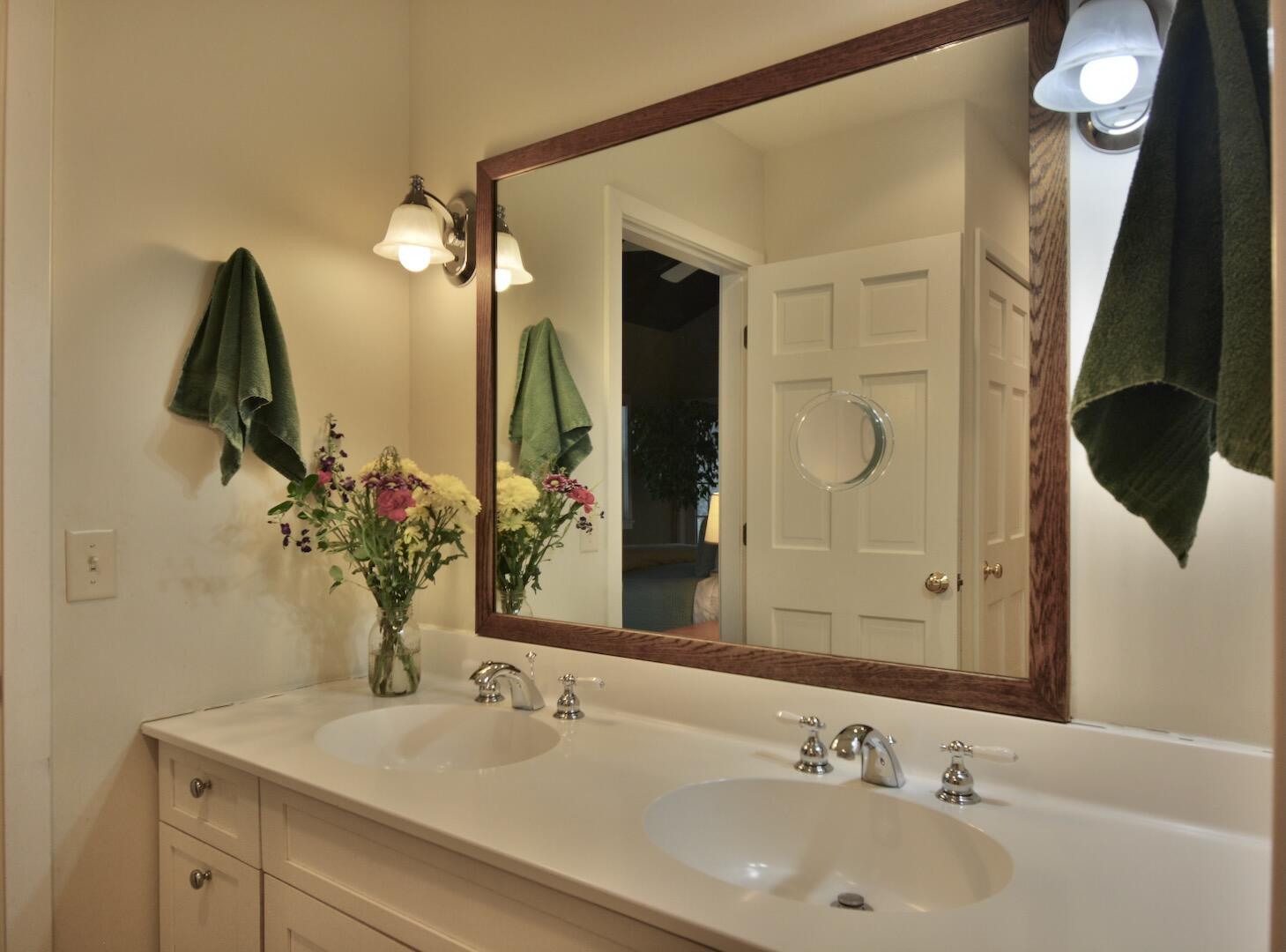 New Portland, Maine, 04961, United States, 3 Bedrooms Bedrooms, ,3 BathroomsBathrooms,Residential,Active,2009865
