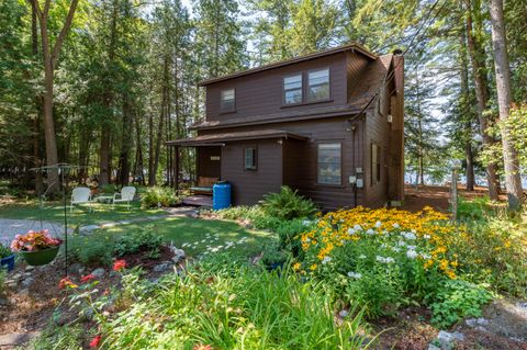 Photo of 24 Chickadee Way, Norway, ME 04268 (MLS # 1638134)