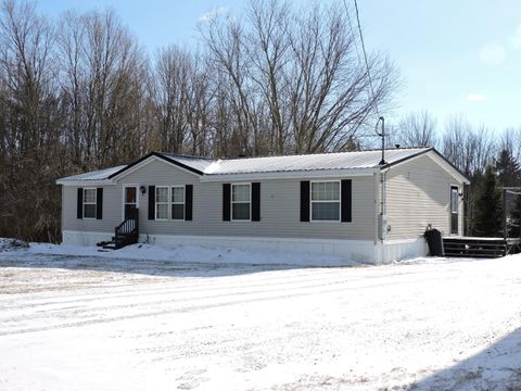 Photo of 5 Whitten Road, Canaan, ME 04924 (MLS # 1649575)