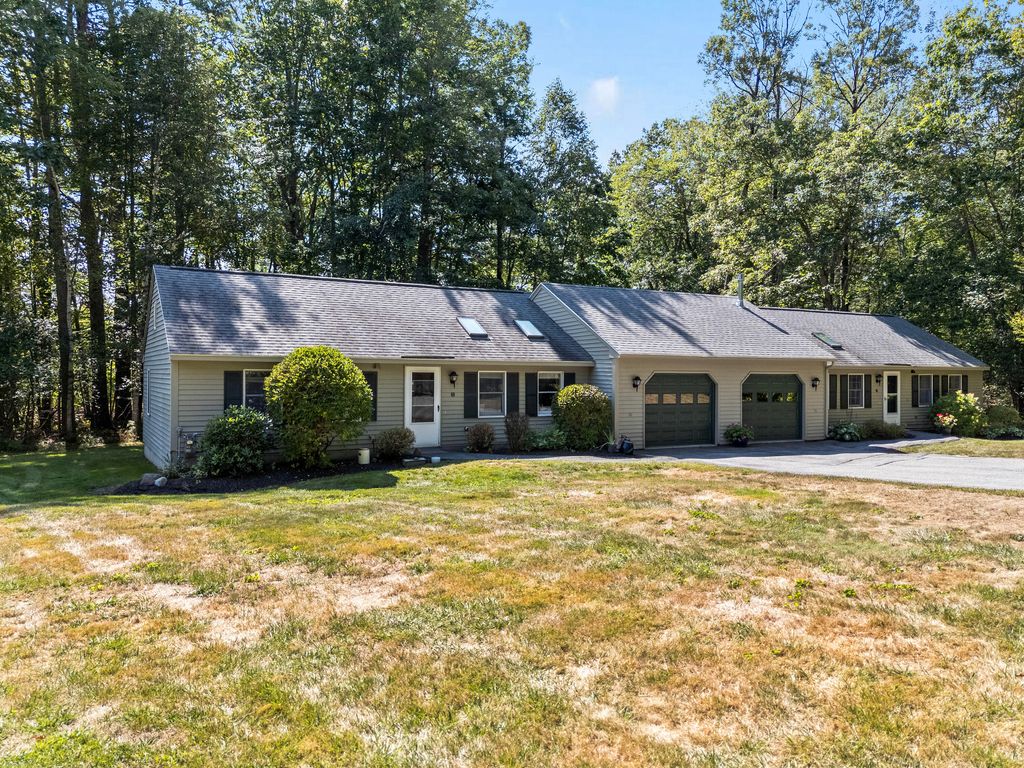 Photo of 69 Gail Lane #69, Yarmouth, ME 04096 (MLS # 1637796)