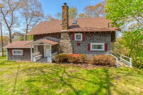 Photo of 14 Summit Road, Boothbay Harbor, ME 04538 (MLS # 1663348)
