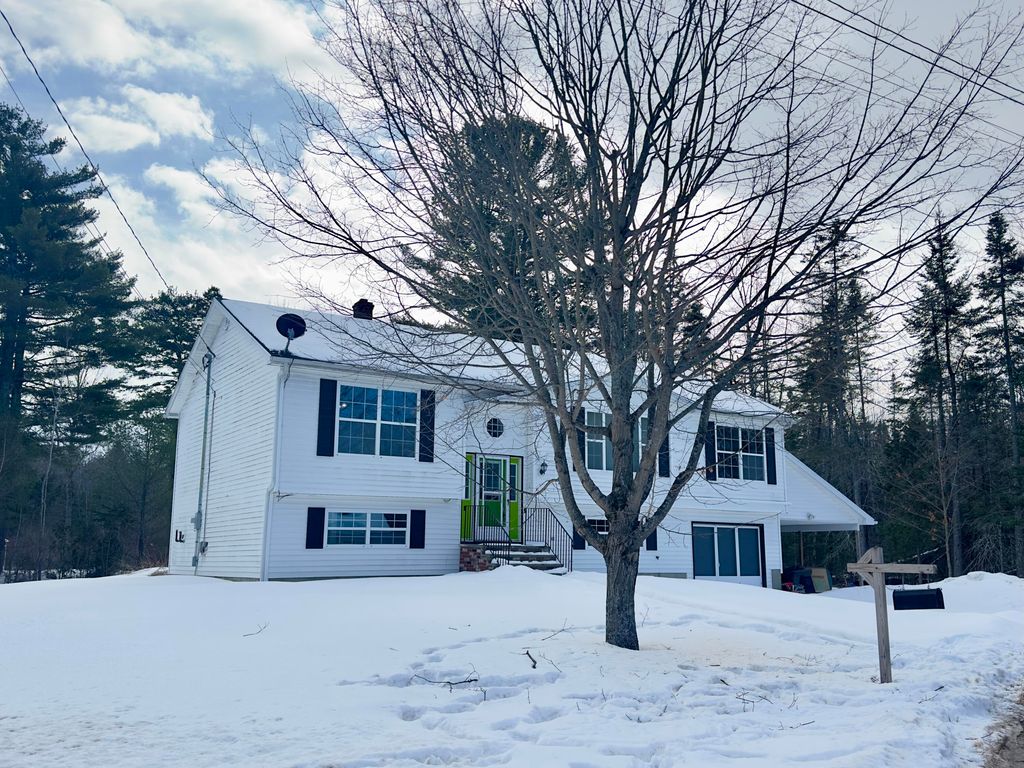 Photo of 132 Sunny Hollow Place, Bangor, ME 04401 (MLS # 1652537)