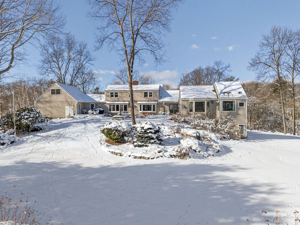 Photo of 12 Kings Road, York, ME 03909 (MLS # 1655875)