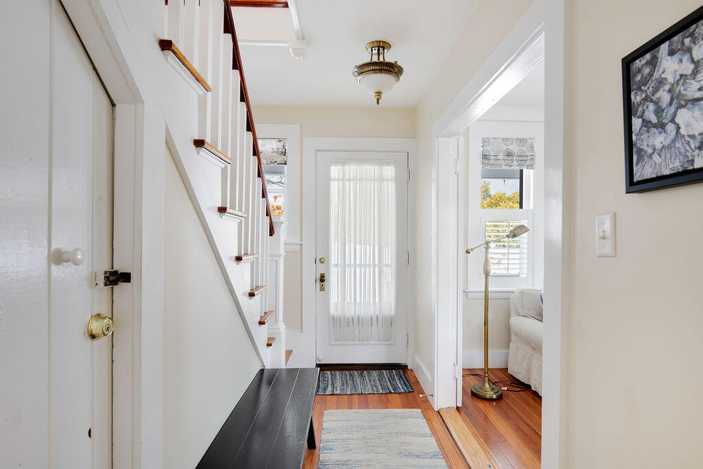 25 Shore Road A